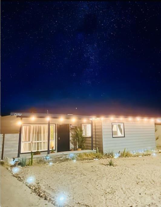 The Desert Monroe-Hot Tub-Firepit-Games-By Joshua Tree National Park Twentynine Palms Buitenkant foto